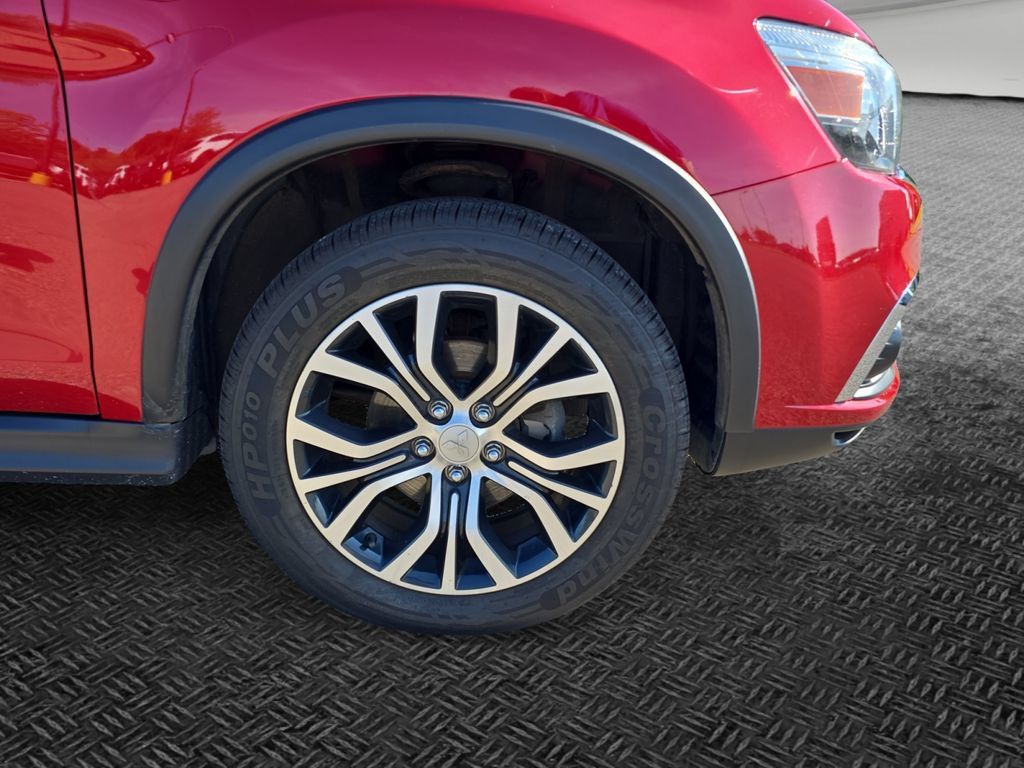 Used 2018 Mitsubishi Outlander Sport SE AWD/4WD image 11
