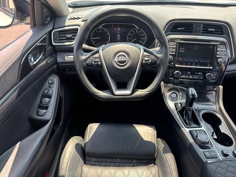 Used 2023 Nissan Maxima Platinum w/ Sport Mat Group FWD image 15