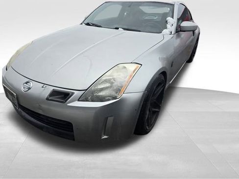 Used 2004 Nissan 350Z Enthusiast w/ Aerodynamics Pkg image 9