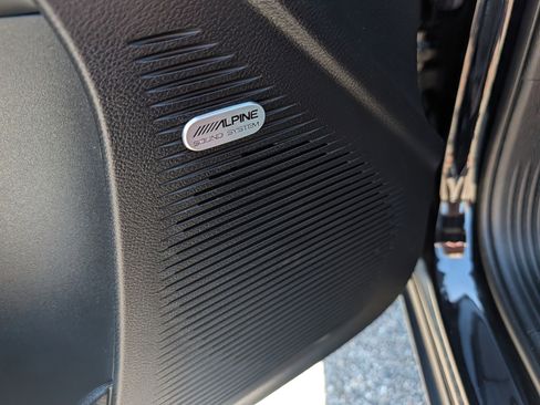 Used 2022 Dodge Challenger R/T Scat Pack RWD image 24