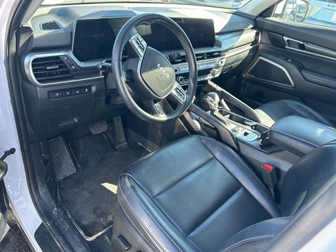 Used 2025 Kia Telluride S image 6