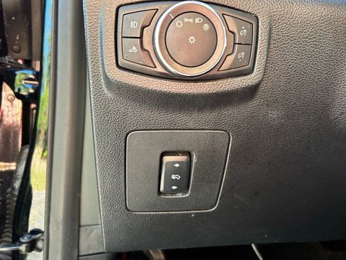 Used 2016 Ford F150 Lariat w/ Equipment Group 502A Luxury image 14