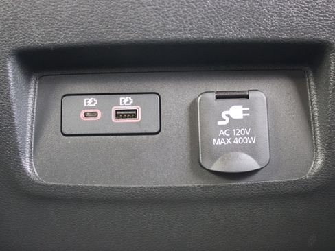 Certified 2024 Nissan Frontier PRO-4X w/ Pro Premium Package AWD/4WD image 13