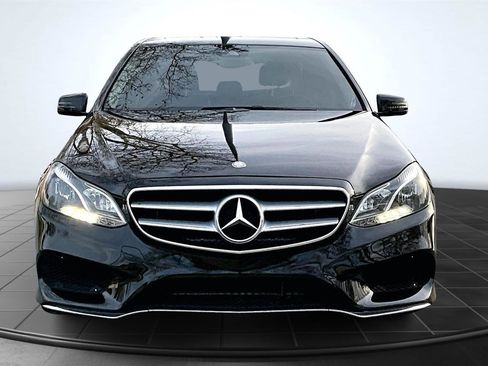 Used 2016 Mercedes-Benz E 350 Sedan image 2