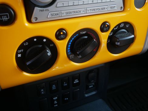 Used 2007 Toyota FJ Cruiser 4WD image 30