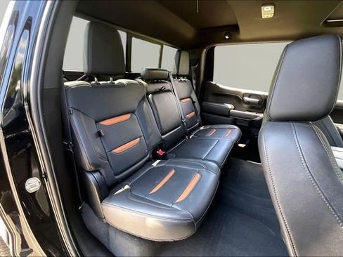 Used 2021 GMC Sierra 1500 AT4 w/ AT4 Premium Package AWD/4WD image 17