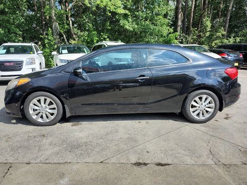 Used 2015 Kia Forte Koup EX w/ EX Premium Package image 9