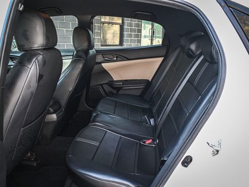 Used 2017 Honda Civic Sport image 14