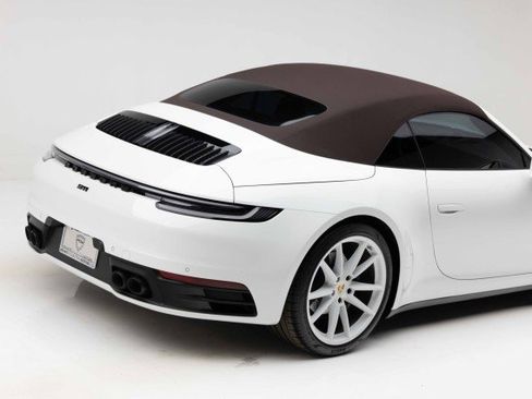 Used 2024 Porsche 911 Carrera image 34