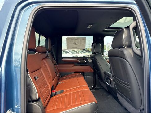 New 2026 GMC Sierra 2500 Denali Ultimate AWD/4WD image 6