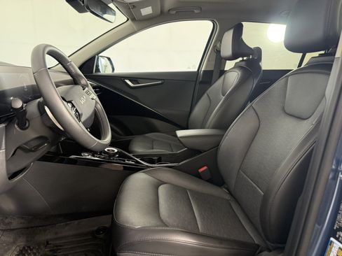 Used 2025 Kia Niro Wave w/ Wave Preserve Package FWD image 17