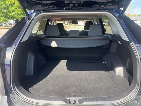 Used 2022 Toyota RAV4 XLE w/ Convenience Package image 18