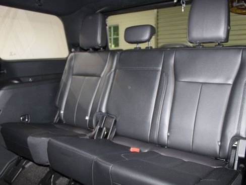 Used 2020 Ford Expedition XLT w/ Equipment Group 202A RWD image 28