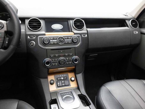 Used 2014 Land Rover LR4 HSE AWD/4WD image 23