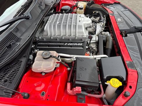 Used 2016 Dodge Challenger SRT Hellcat image 26