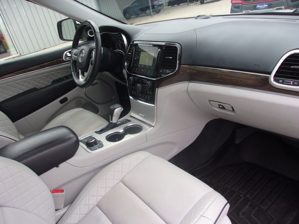 Used 2019 Jeep Grand Cherokee Summit AWD/4WD image 20