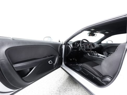 Used 2022 Dodge Challenger R/T Scat Pack RWD image 22