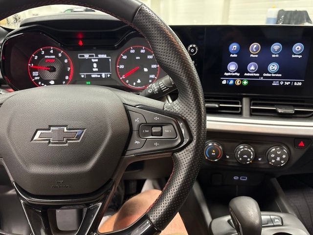 Used 2024 Chevrolet Trax RS w/ Driver Confidence Package FWD image 16