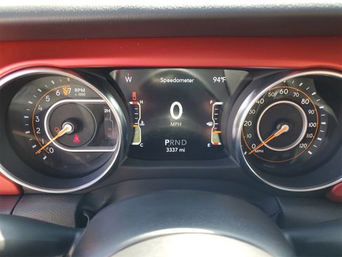 Used 2023 Jeep Gladiator Rubicon w/ LED Lighting Group image 13