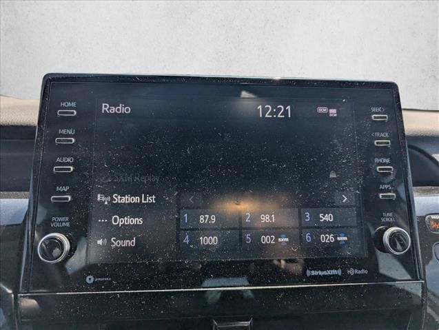 Used 2022 Toyota Camry XSE FWD image 16