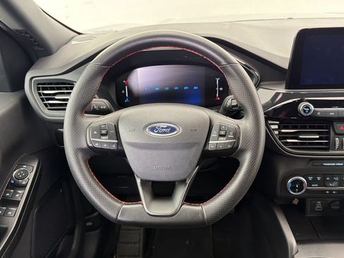 Used 2025 Ford Escape ST-Line FWD image 11
