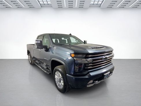 Used 2020 Chevrolet Silverado 3500 High Country AWD/4WD image 3
