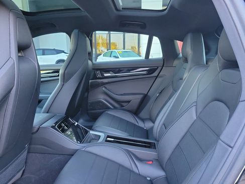 Used 2026 Porsche Panamera image 10