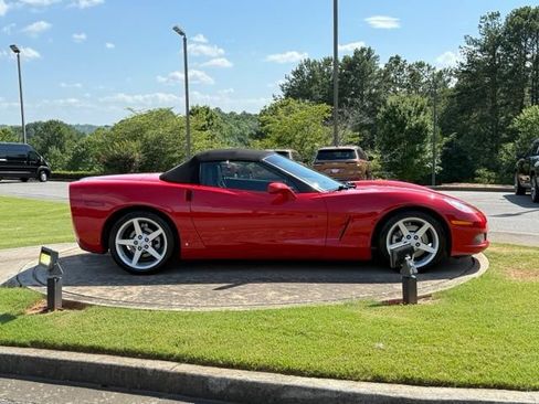 Used 2007 Chevrolet Corvette Convertible w/ Preferred Equipment Group RWD image 8