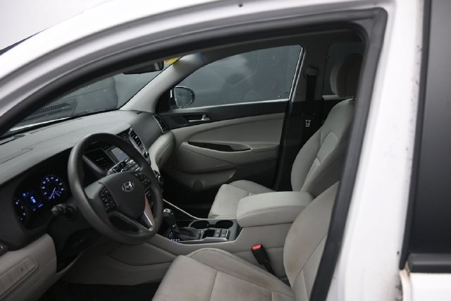 Used 2017 Hyundai Tucson SE w/ SE Popular Package 02 AWD/4WD image 30