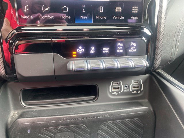 Used 2022 RAM 1500 Limited AWD/4WD image 17