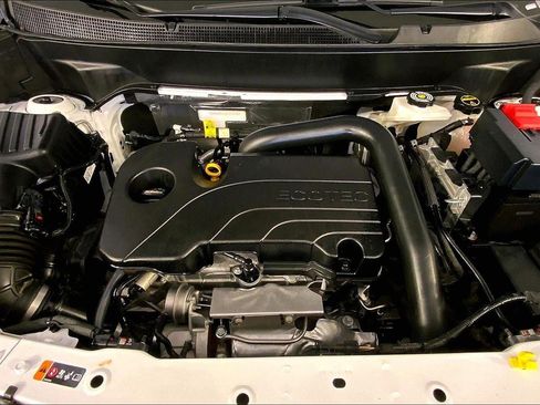 Used 2025 Chevrolet Equinox LT FWD image 10