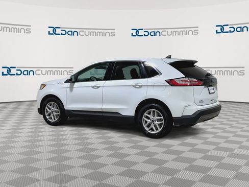 Used 2024 Ford Edge SEL AWD/4WD image 7