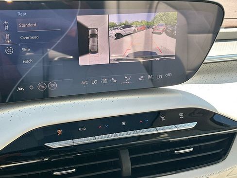 New 2026 Buick Enclave Avenir FWD image 30