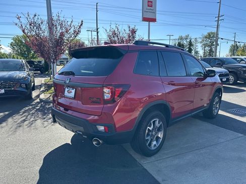 Used 2022 Honda Passport TrailSport image 5