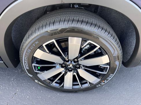 New 2025 Mitsubishi Outlander SE FWD image 25