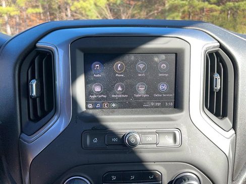 Used 2025 Chevrolet Silverado 2500 Custom w/ Custom Value Package image 19