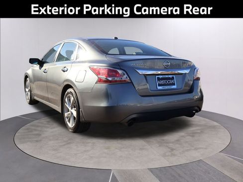 Used 2015 Nissan Altima 2.5 SV image 6