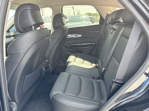 Used 2025 Genesis GV70 2.5T image 22