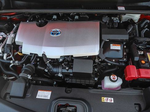 Certified 2022 Toyota Prius Prime Limited FWD image 26