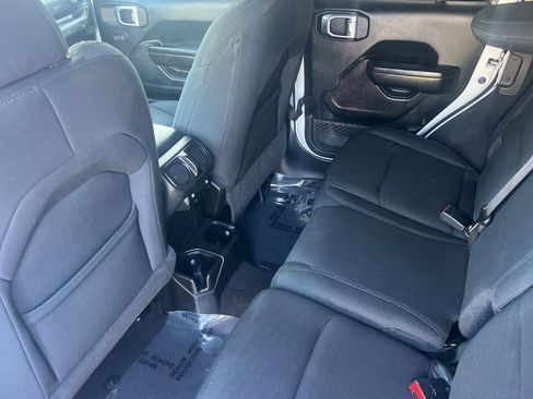 Used 2021 Jeep Wrangler Unlimited Sport image 13