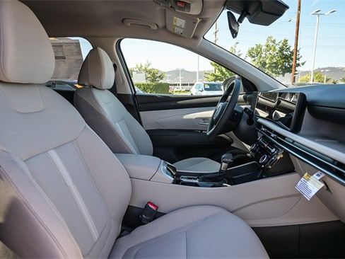 New 2026 Hyundai Tucson SEL image 18