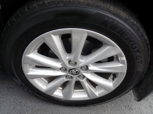 Used 2025 Toyota Corolla LE w/ LE Premium Package FWD image 13