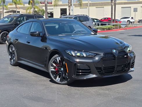 New 2026 BMW M440i w/ Premium Package RWD image 2