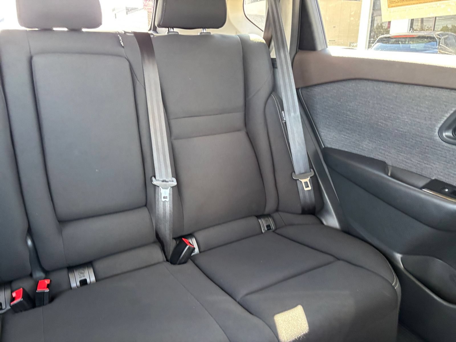 Used 2023 Nissan Rogue S FWD image 35