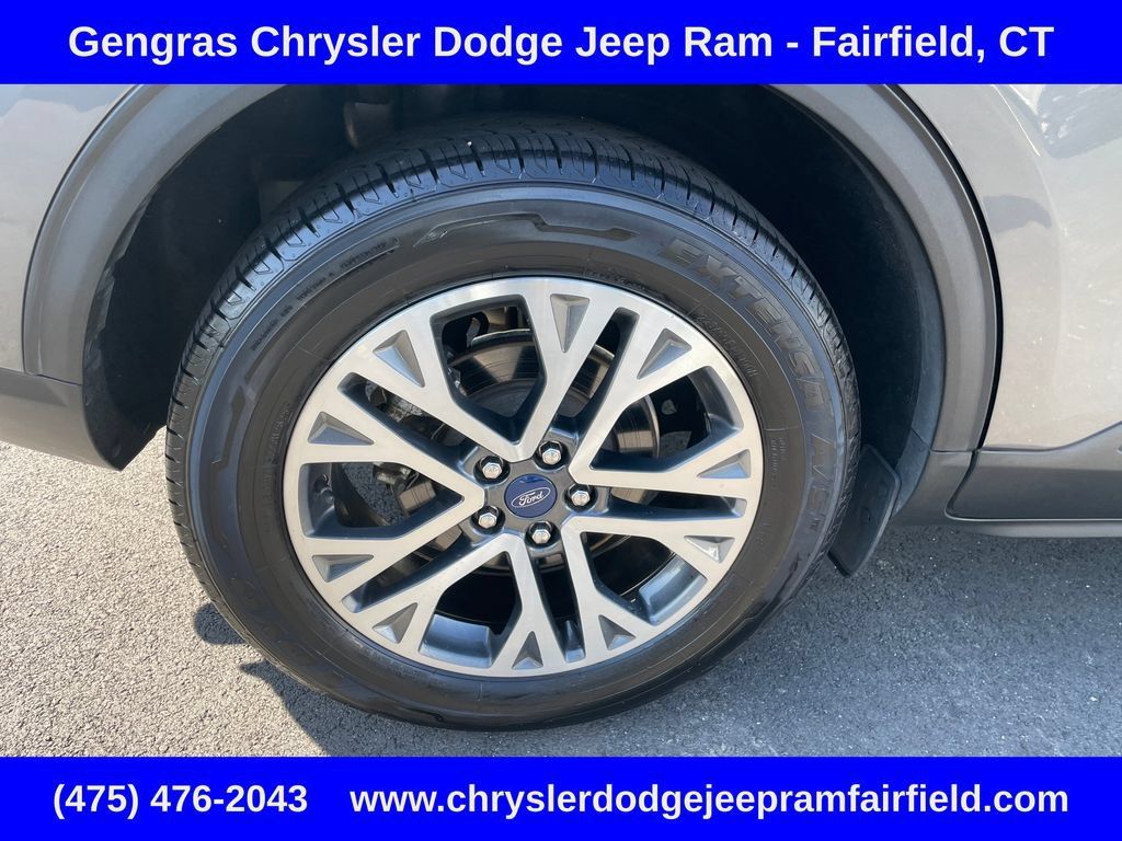Used 2021 Ford Escape SEL w/ Technology Package AWD/4WD image 10