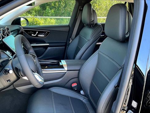 New 2025 Mercedes-Benz GLC 350e GLC 350e image 17