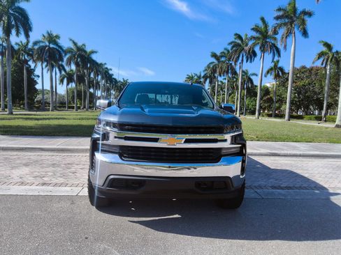 Used 2020 Chevrolet Silverado 1500 LT w/ All-Star Edition AWD/4WD image 3
