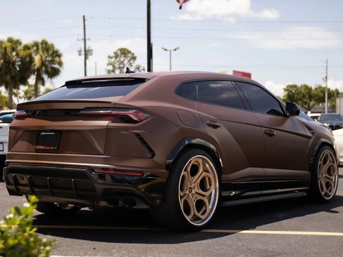 Used 2019 Lamborghini Urus AWD/4WD image 22