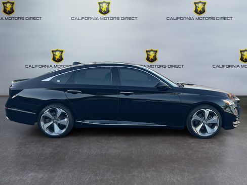 Used 2020 Honda Accord Touring image 6