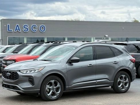 Used 2024 Ford Escape ST-Line w/ Tech Pack #1 AWD/4WD image 1